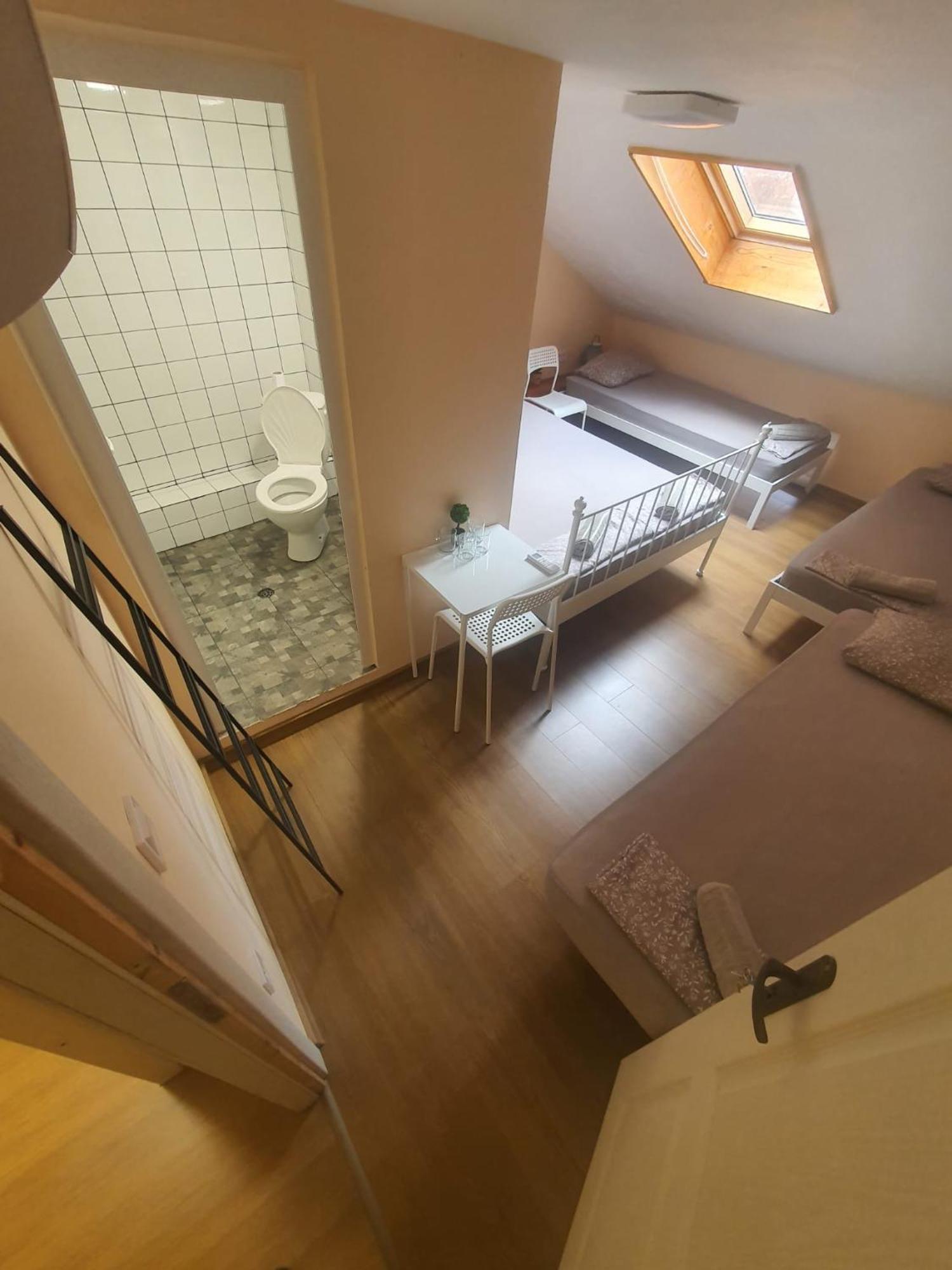 Downtown - Han Teo Suites - Center Plovdiv - Kapana Art District الغرفة الصورة